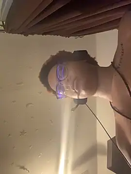 nickytheehawtie's Live XXX Chat