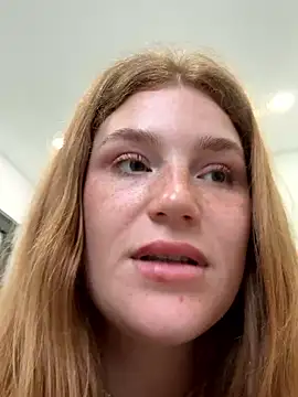 SunnyGrin Live XXX-chat