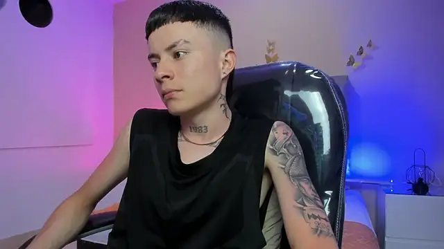 Онлайн чат XXX Nascary_Fox