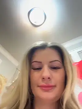 LoveShae_'s Live XXX Chat