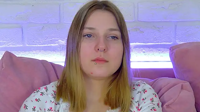 TinnaBurtonn Live XXX chat