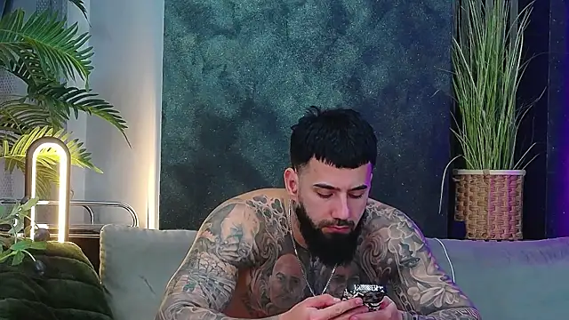 masterkingofmusclee Webcam show