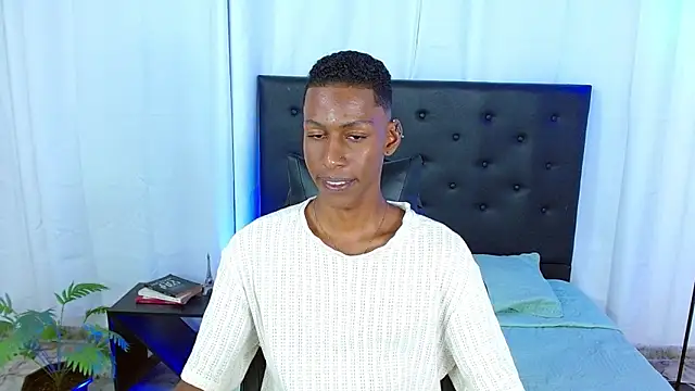 Chat XXX en directo de maiki18_