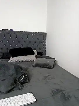 XXX chat uživo modela asumi_18