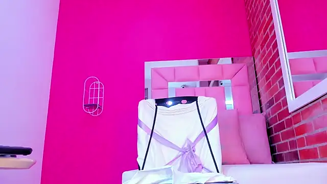 Baby_doll_XOXO 网络视讯表演