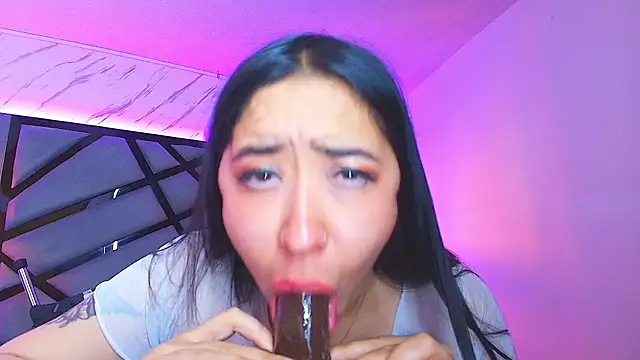 XXX chat uživo modela sayumi_dirty