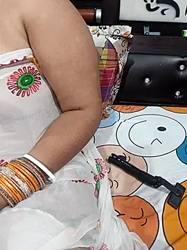 Kajal-585 Live XXX Chat