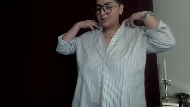 Chatroom XXX en direct de BustyAllyy