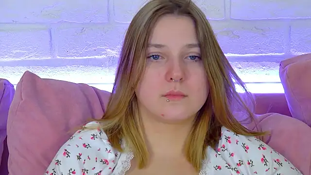 แชท XXX สดของ TinnaBurton