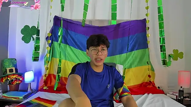 XXX chat uživo modela Angel_Lux