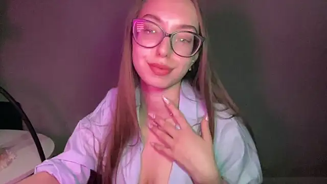 Chat +18 de AngelinaFox0202 ao vivo