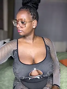 ScarletMuseX élő XXX-chatje