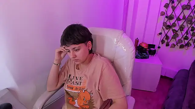 Nathaly_ds élő XXX-chatje