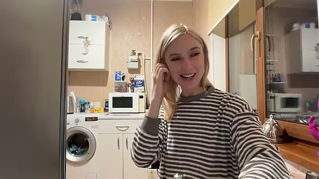 แชท XXX สดของ AngelJeni