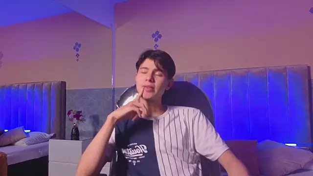 Derek_Sinn webkamerás műsora