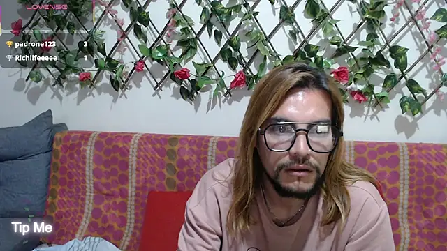 JackyEmma25 লাইভ XXX চ্যাট