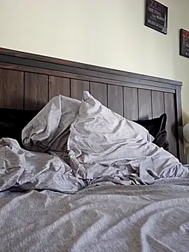 Roddog18 现场XXX聊天