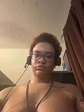 Chat XXX en directo de nickytheehawtie