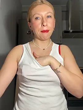 Chat +18 de Kittie_Valentine ao vivo