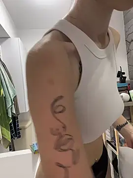 Онлайн чат XXX Celine_Roxelle