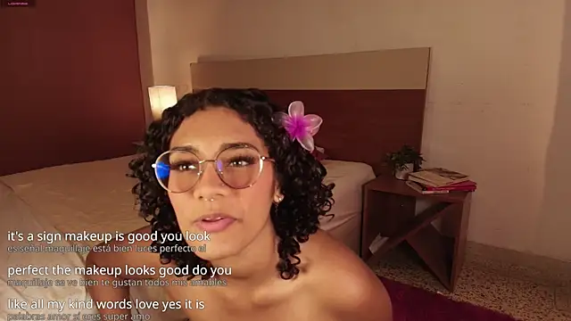 Meganlux1 即時 XXX 聊天