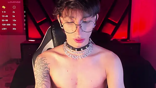 AndyWiilliams' Live XXX Chat