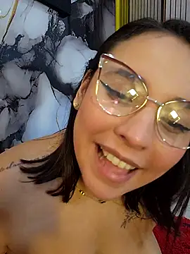 XXX chat uživo modela LizzRouse