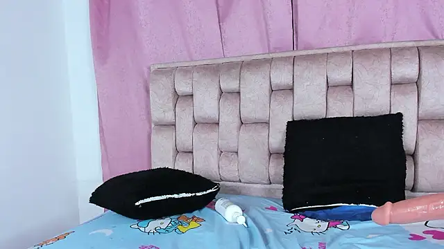 Emma_Evelyn's Webcam Show