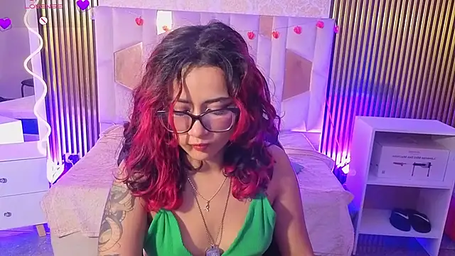 kristen_tay Chat XXX live