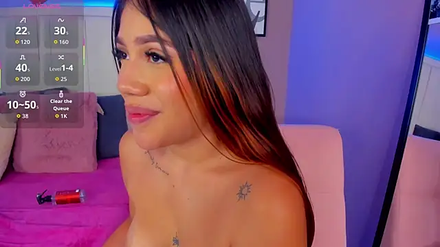 sarahyessica Adlı Modelin Canlı XXX Sohbeti