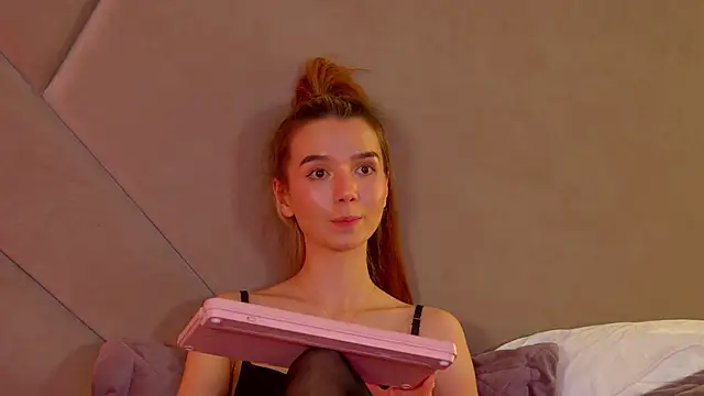 VanessaVienne Chat XXX live