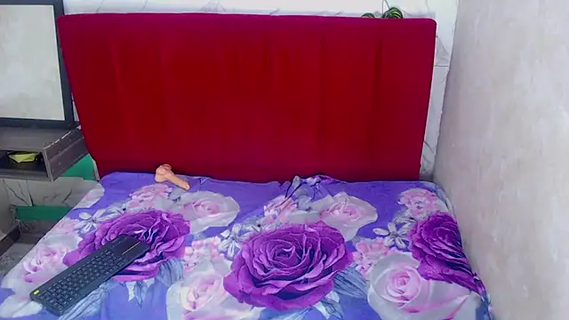 ailyn_castrocm101's Webcam Show