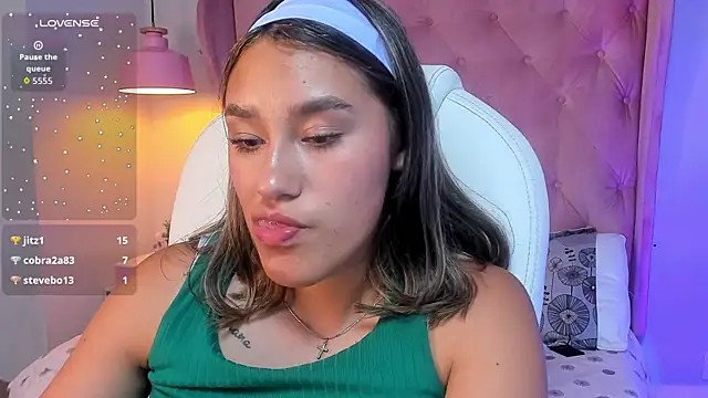 دردشة _Sophie__miller الجنسية المباشرة