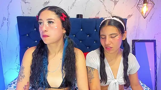 Pokazy przed kamerką – Dakotaa_Johnson