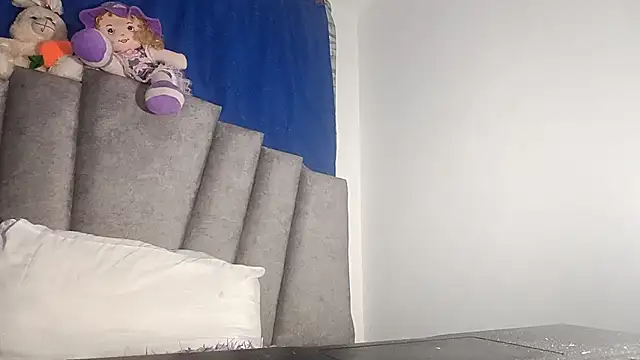 Charis_21: онлайн-секс-чат