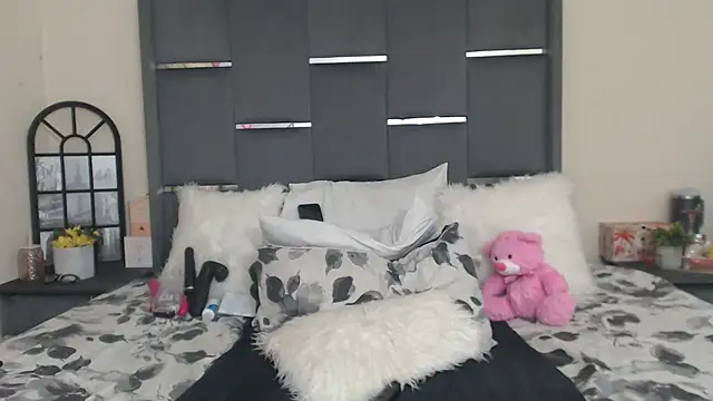 Chat +18 de LaCaramellaChocolatia ao vivo