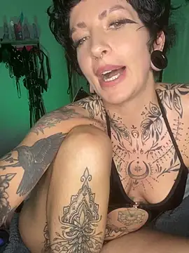 littleinkedblaise666 现场XXX聊天