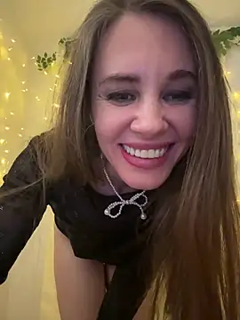 Chat +18 de LucieMack ao vivo