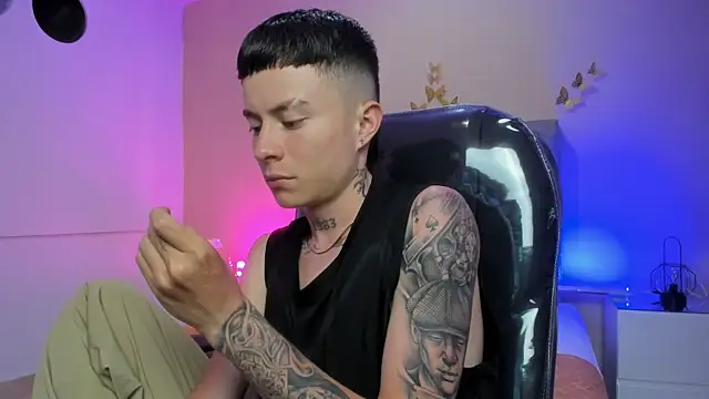 Nascary_Fox's Live XXX Chat