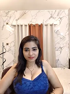QUEEN-ADITI Live XXX-chat