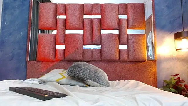 bella_volup élő XXX-chatje