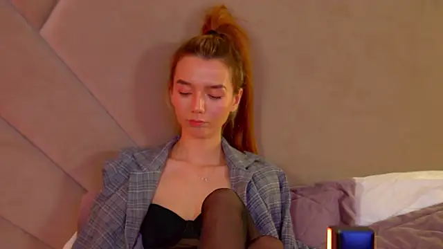 Chat +18 de VanessaVienne ao vivo