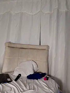 yissela92 লাইভ XXX চ্যাট