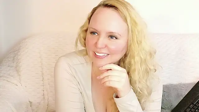 Sarah4you Chat XXX live