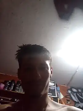 XXX chat uživo modela alexandercruz