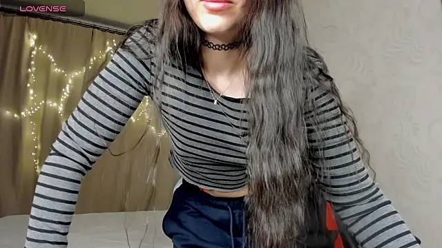 AishaGoldのウェブカメラショー