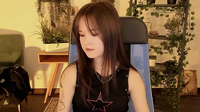 Elainebeness' Live XXX Chat