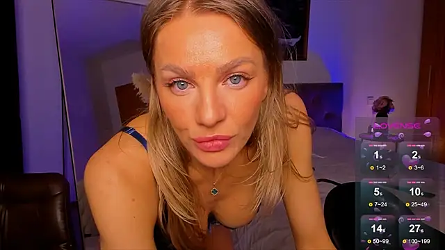 XXX chat uživo modela Oliva_Candy