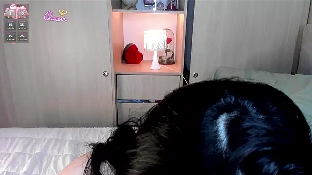 Chat XXX en directo de Nannicutee