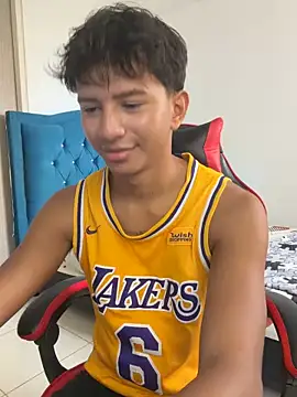 Leonarrrd_01 Live XXX-Chat